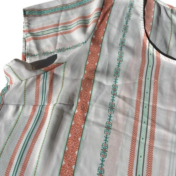 Torrid 4 ( 26) (4X) scoop neck tunic, stripe buttons down the back - Picture 4 of 9